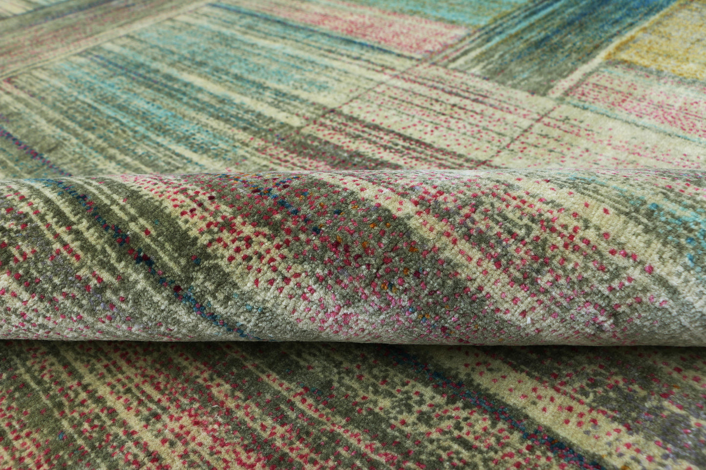 New Hand-Knotted Woolen Area Rug 5163 (170x240)