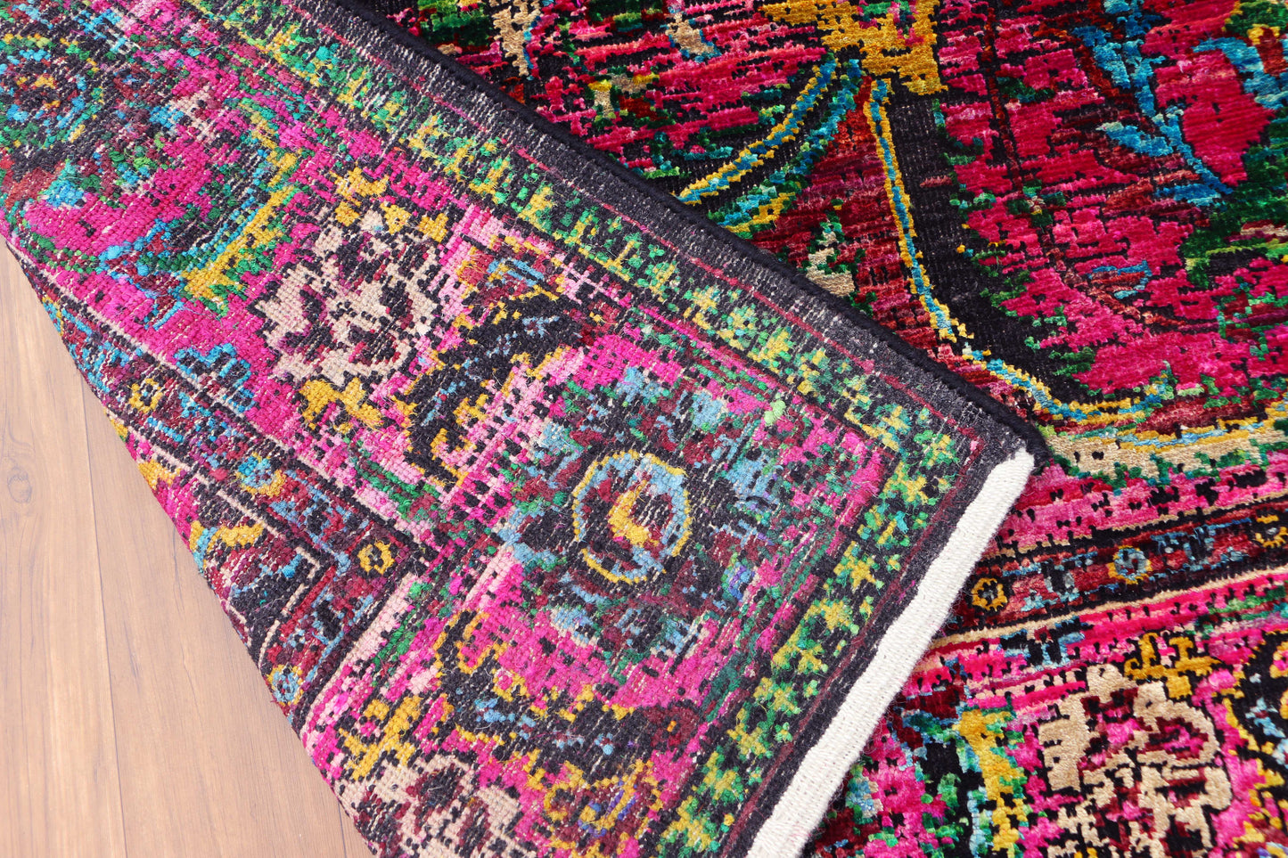 Hand-Tufted Woolen Area Rug 5159 (5.7x7.10)