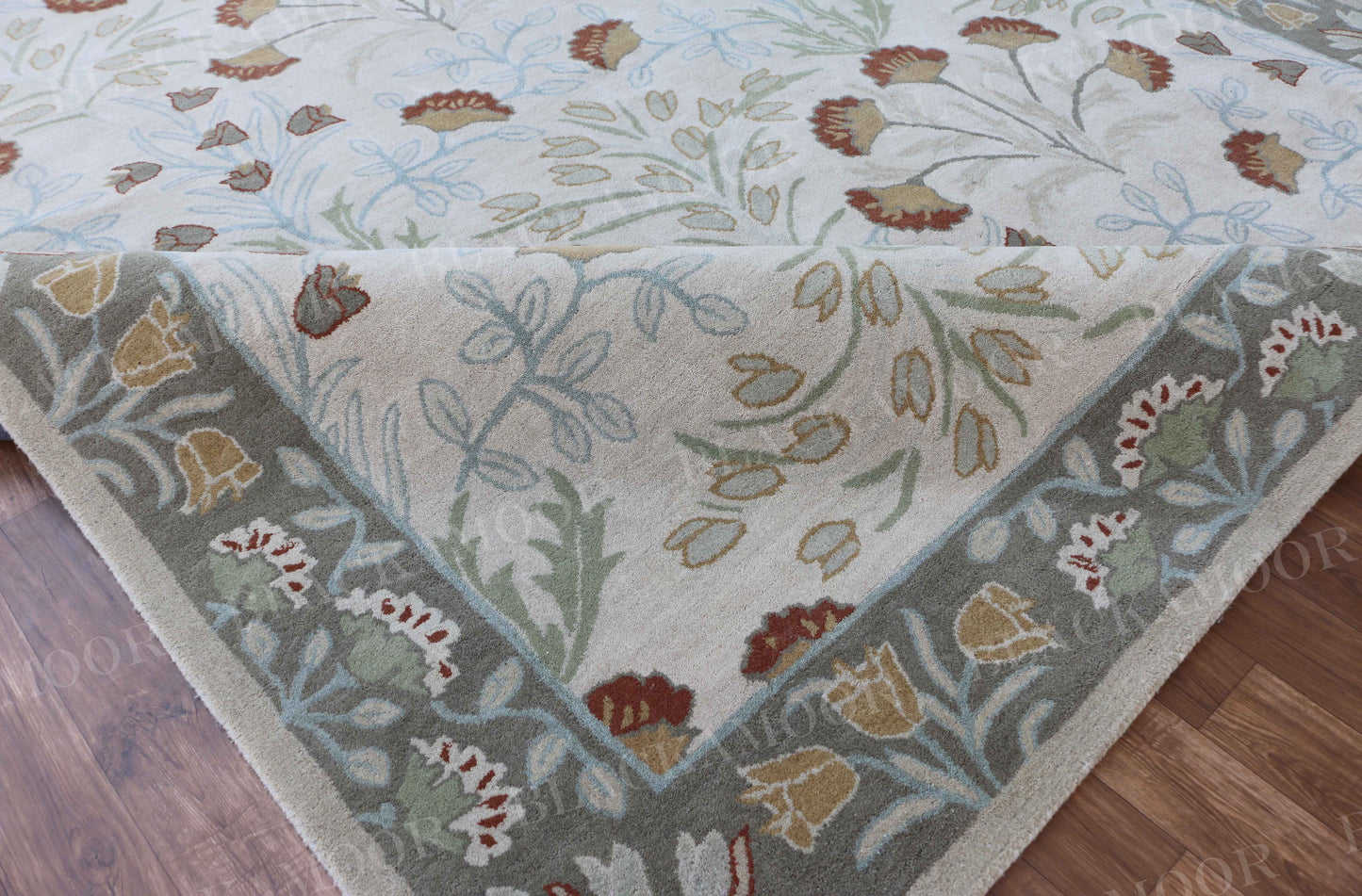 Adline brown border